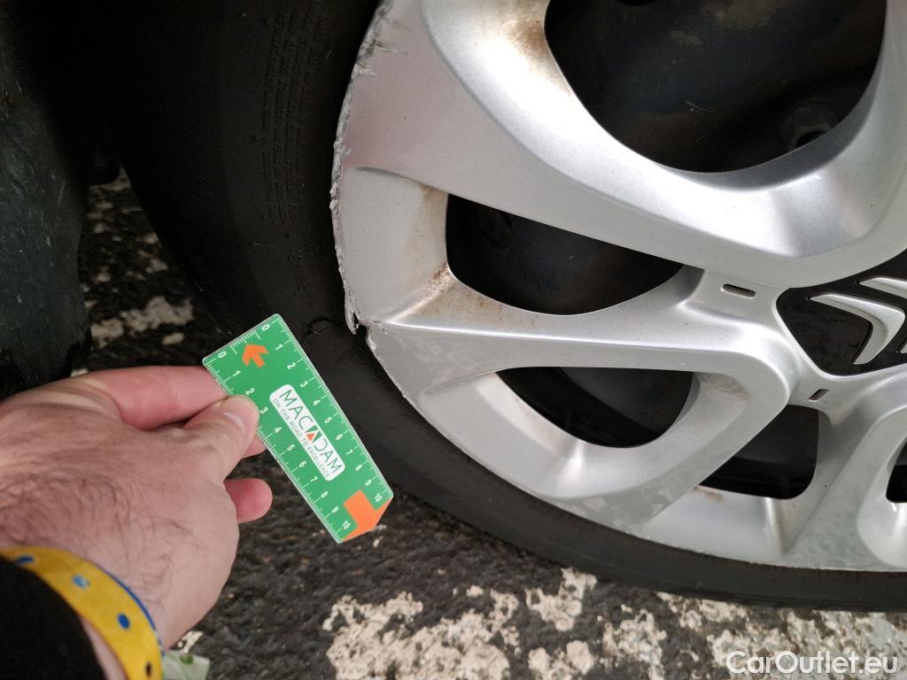  Citroen  C3  Société Feel Nav 1.2 PureTech 80CV BVM5 E6 #18