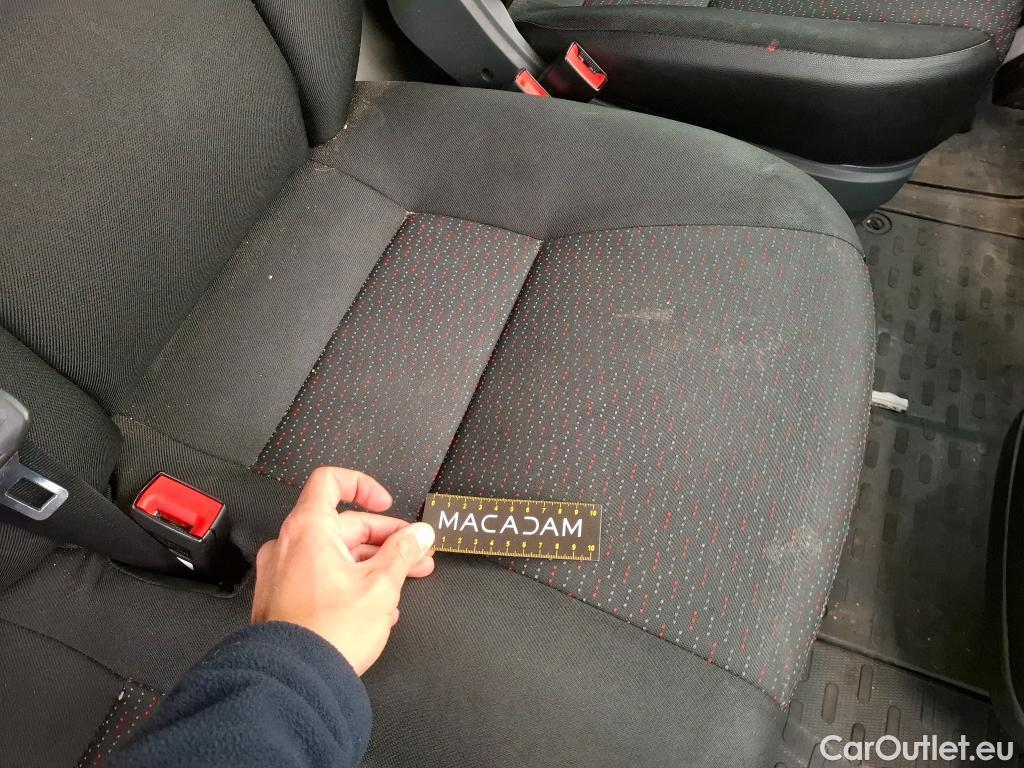  Citroen  Jumper CITROEN  / 2014 / 4P / Fourgon tôlé 30 L1H2 BlueHDi 120 S&S BVM6 Club #46