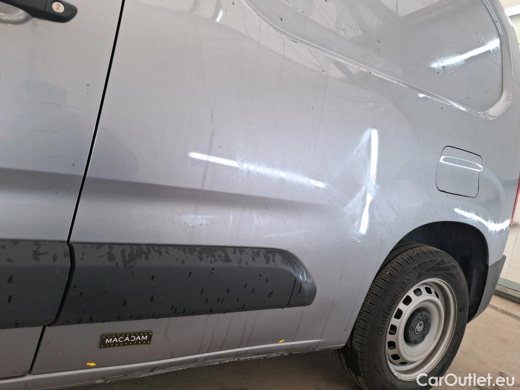  Citroen  Berlingo CITROEN  Van / 2023 / 4P / Fourgonnette M 600kg PureTech 110 S&S BVM6 PK PREM CO #1