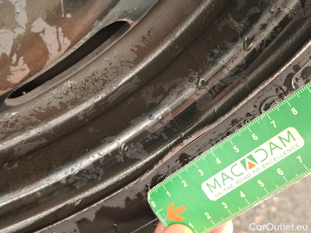  Peugeot  208  Affaire Premium Pack 1.5 HDi 100CV BVM5 E6dT #21