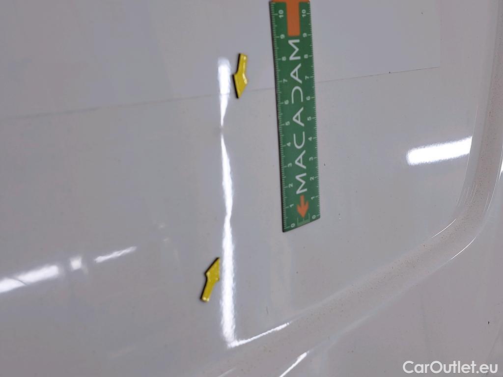  Opel  Combo OPEL  / 2018 / 4P / Fourgonnette 1.5 diesel 100chL1H1/stand CARGO PACK C #24