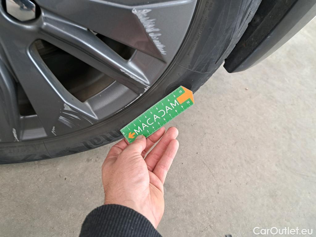  Peugeot  208  (e-) Active Business R 50kWh BVA / TRANSFO VP VF #28