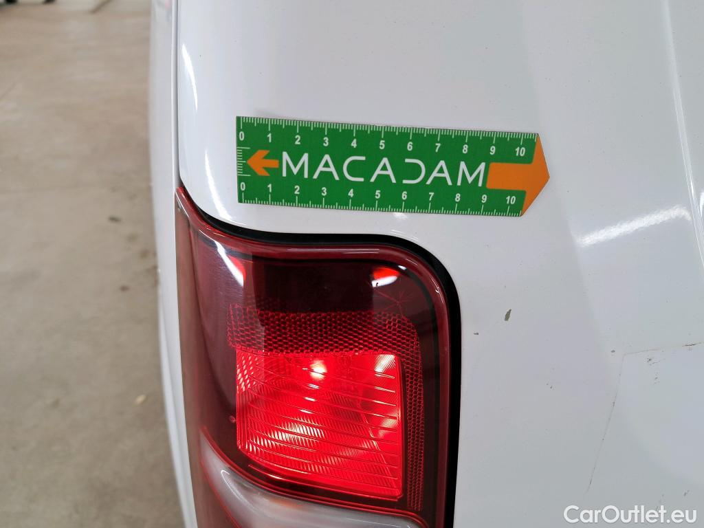  Opel  Combo OPEL  / 2018 / 4P / Fourgonnette 1.5 diesel 100chL1H1/stand CARGO PACK C #28