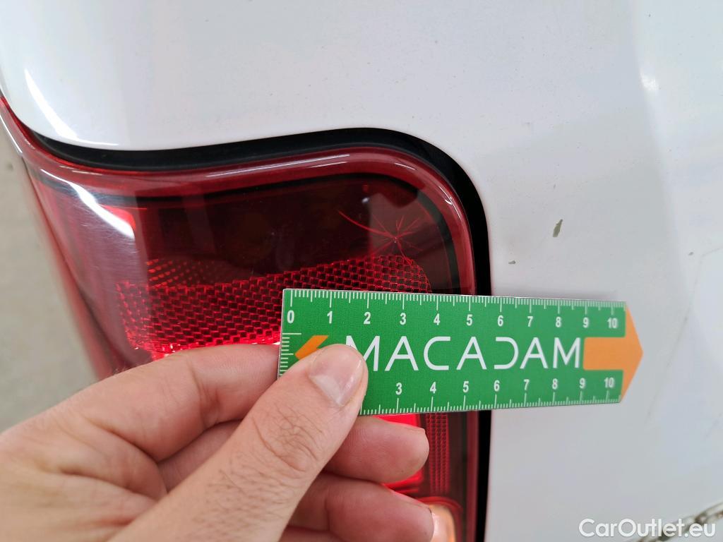  Opel  Combo OPEL  / 2018 / 4P / Fourgonnette 1.5 diesel 100chL1H1/stand CARGO PACK C #29