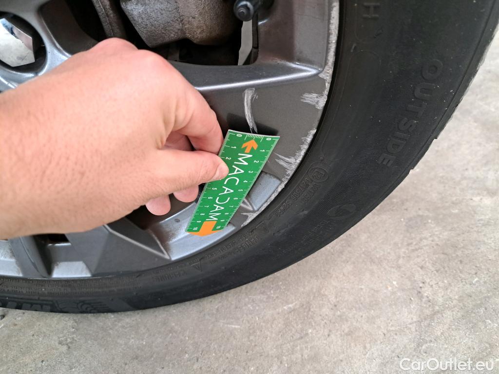  Peugeot  208  (e-) Active Business R 50kWh BVA / TRANSFO VP VF #33