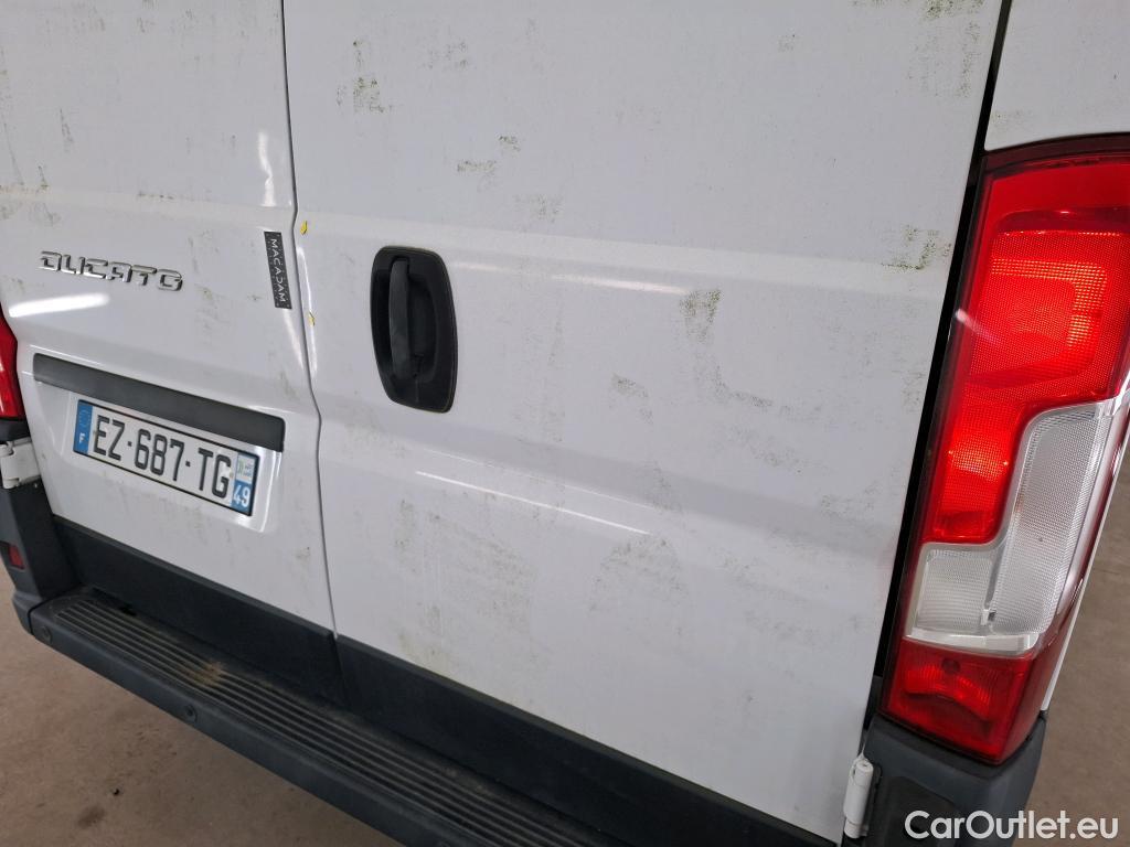  Fiat  Ducato Fiat  VU 4p Fourgon 3.0 M H2 2.0 Mjt 115 Pack Pro Nav #3
