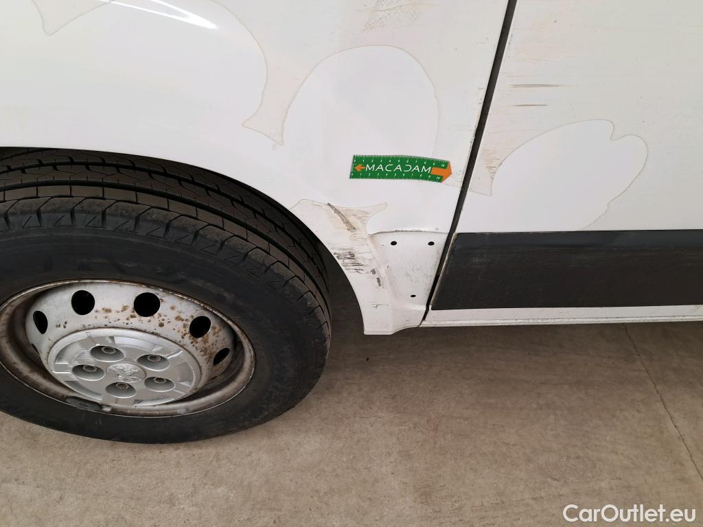  Peugeot  Boxer PEUGEOT  VU 4p Fourgon BLUEHDI 130 PREMIUM 330 L1H1 #41