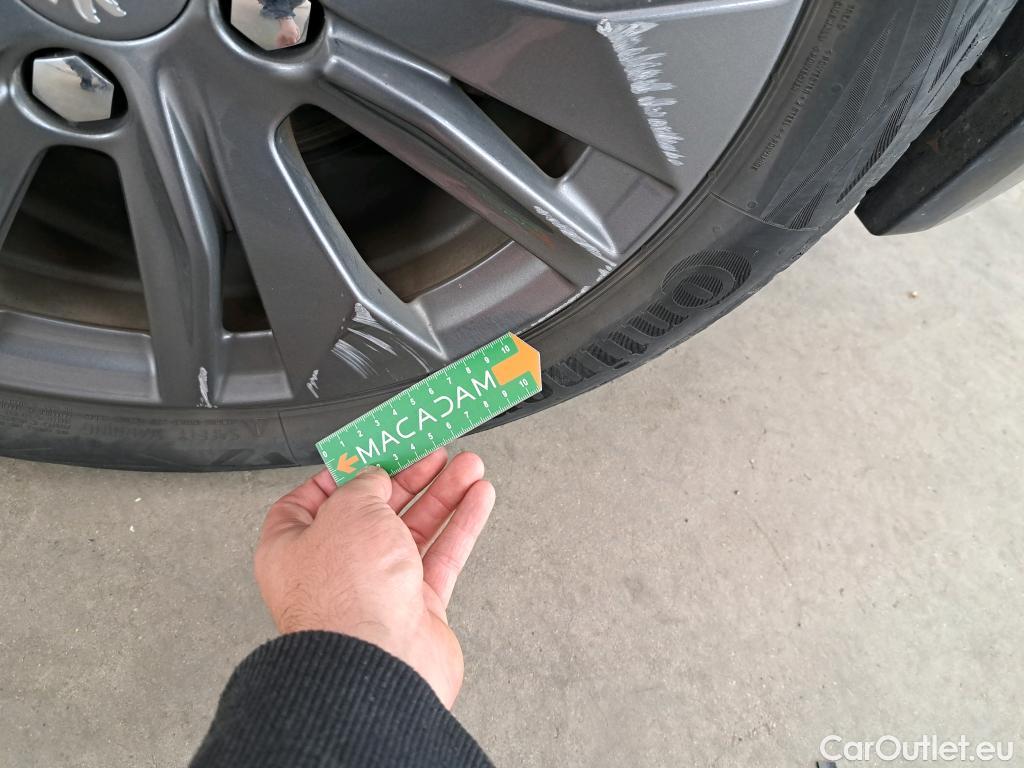  Peugeot  208  (e-) Active Business R 50kWh BVA / TRANSFO VP VF #29