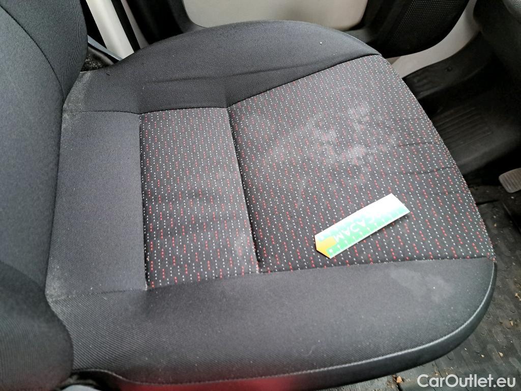  Peugeot  Boxer PEUGEOT  VU 4p Fourgon BLUEHDI 130 PREMIUM 330 L1H1 #35