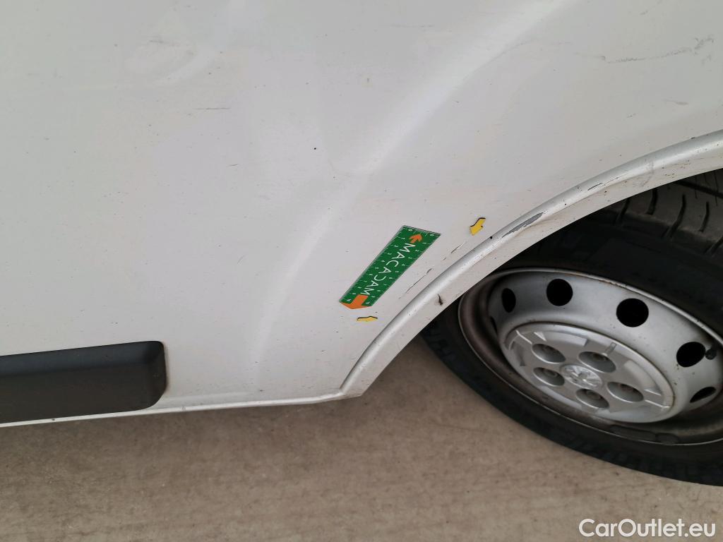  Peugeot  Boxer PEUGEOT  VU 4p Fourgon BLUEHDI 130 PREMIUM 330 L1H1 #17