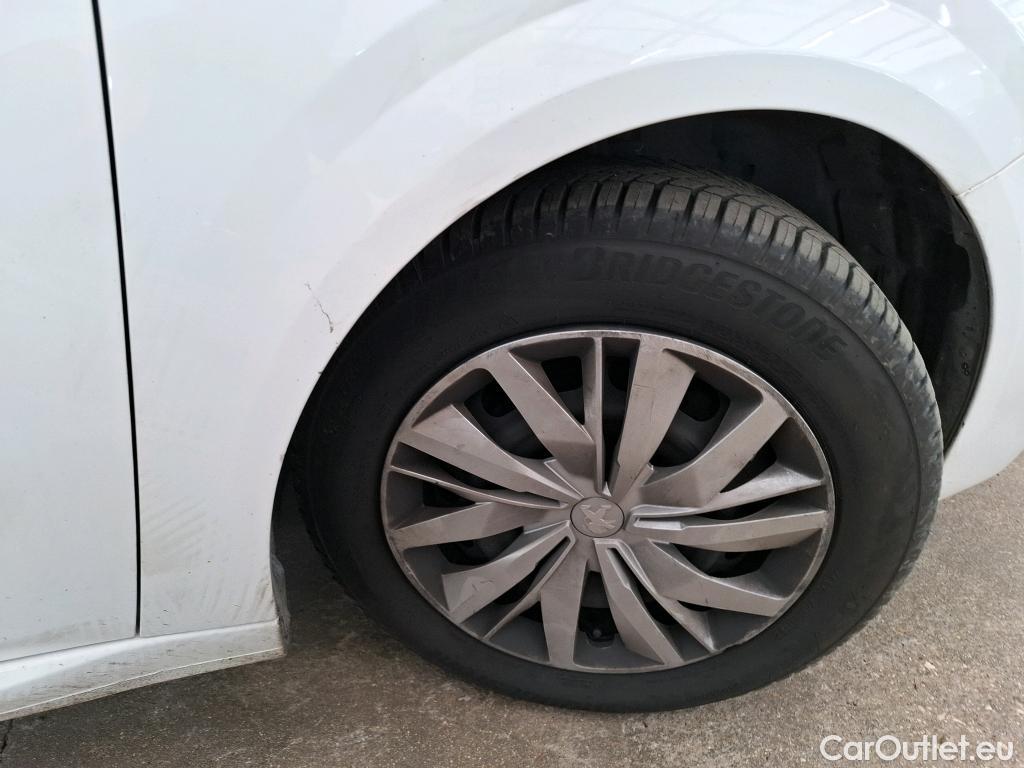  Peugeot  208  Premium 1.5 HDi 100CV BVM6 E6d #10
