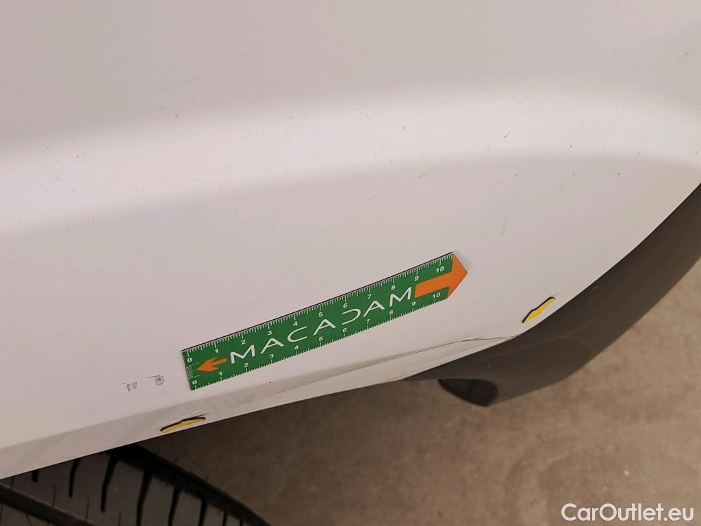  Peugeot  Boxer PEUGEOT  VU 4p Fourgon BLUEHDI 130 PREMIUM 330 L1H1 #25