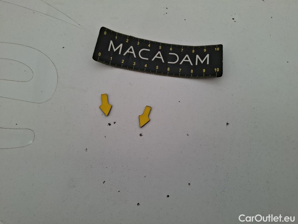  Citroen  Berlingo CITROEN  / 2018 / 4P / Fourgonnette M 650kg BlueHDi 75 S&S BVM Club #8