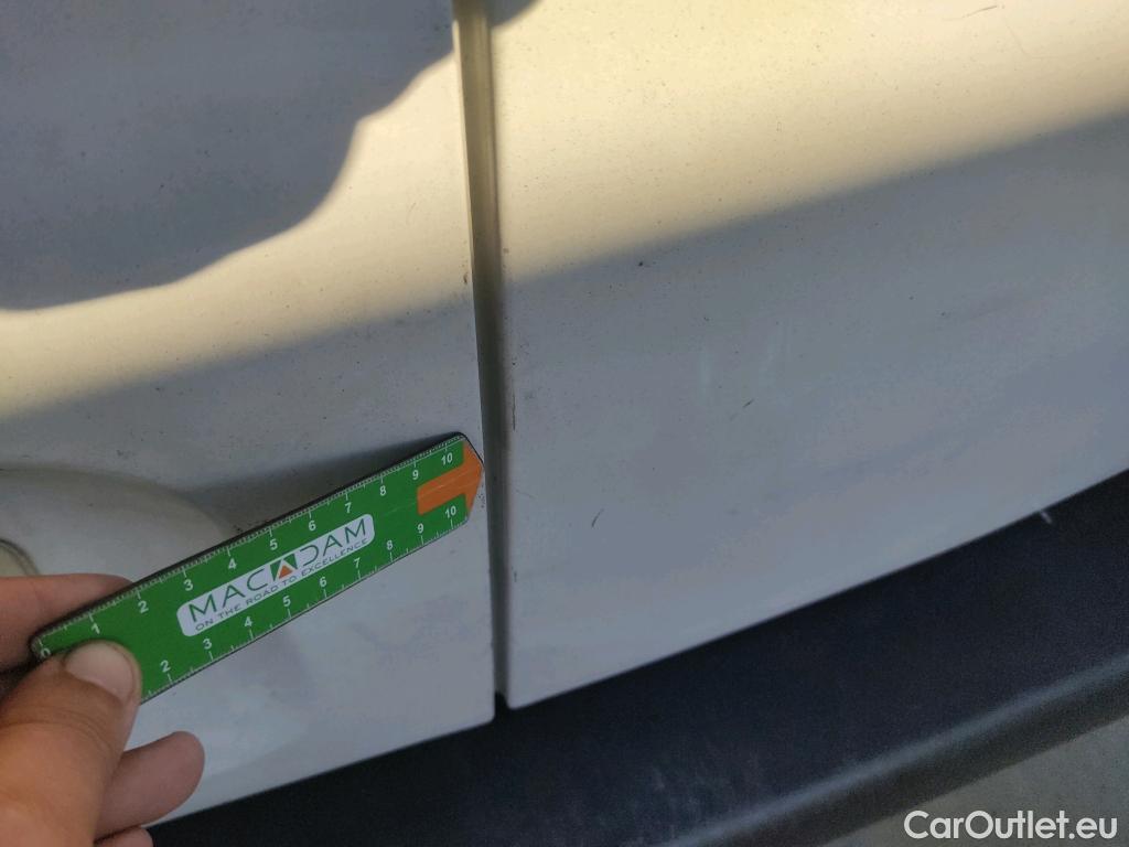  Opel  Combo OPEL  / 2018 / 3P / furgón derivado de turismo 1.5 TD 75kW (100CV) Express L H1 650kg #16