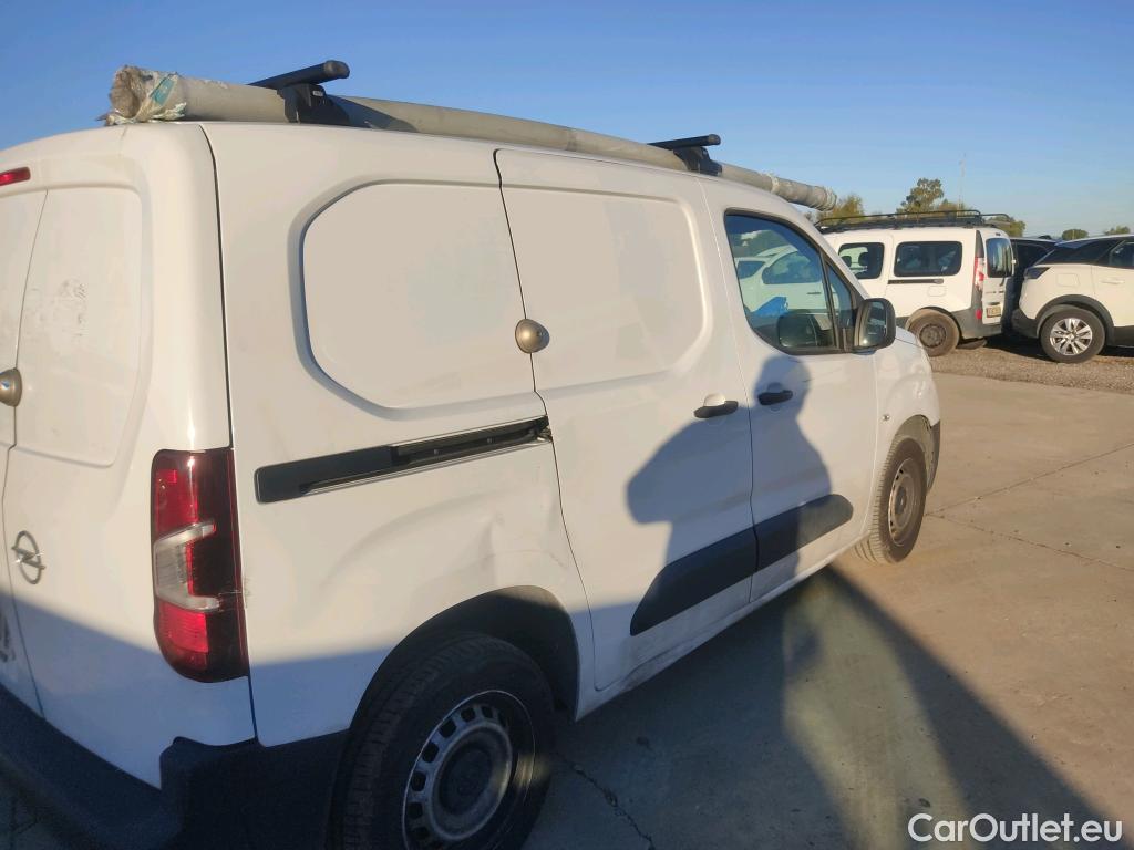  Opel  Combo OPEL  / 2018 / 3P / furgón derivado de turismo 1.5 TD 75kW (100CV) Express L H1 650kg #19