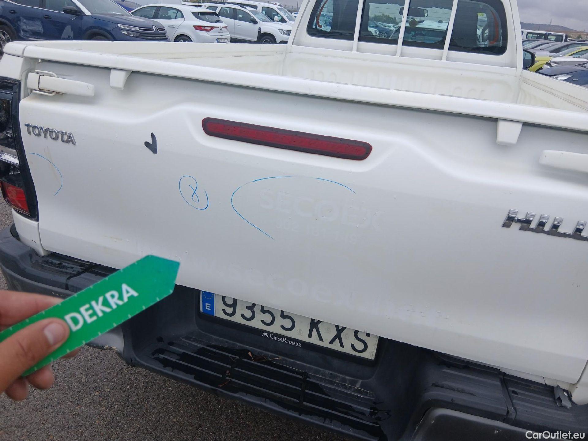  Toyota  Hilux TOYOTA  / 2016 / 2P / pickup 2.4 D-4D Cabina Sencilla GX #34