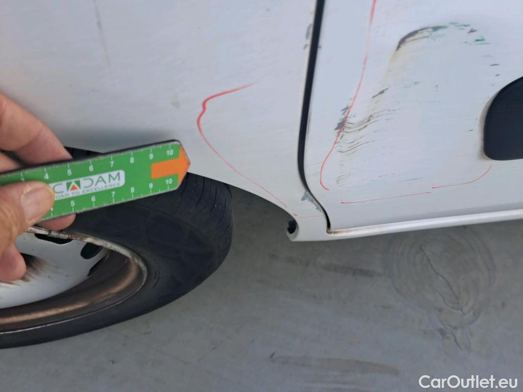  Peugeot  Partner PEUGEOT  / 2015 / 3P / furgón derivado de turismo Furgón Confort L1 BlueHDi 73KW (100CV) #12