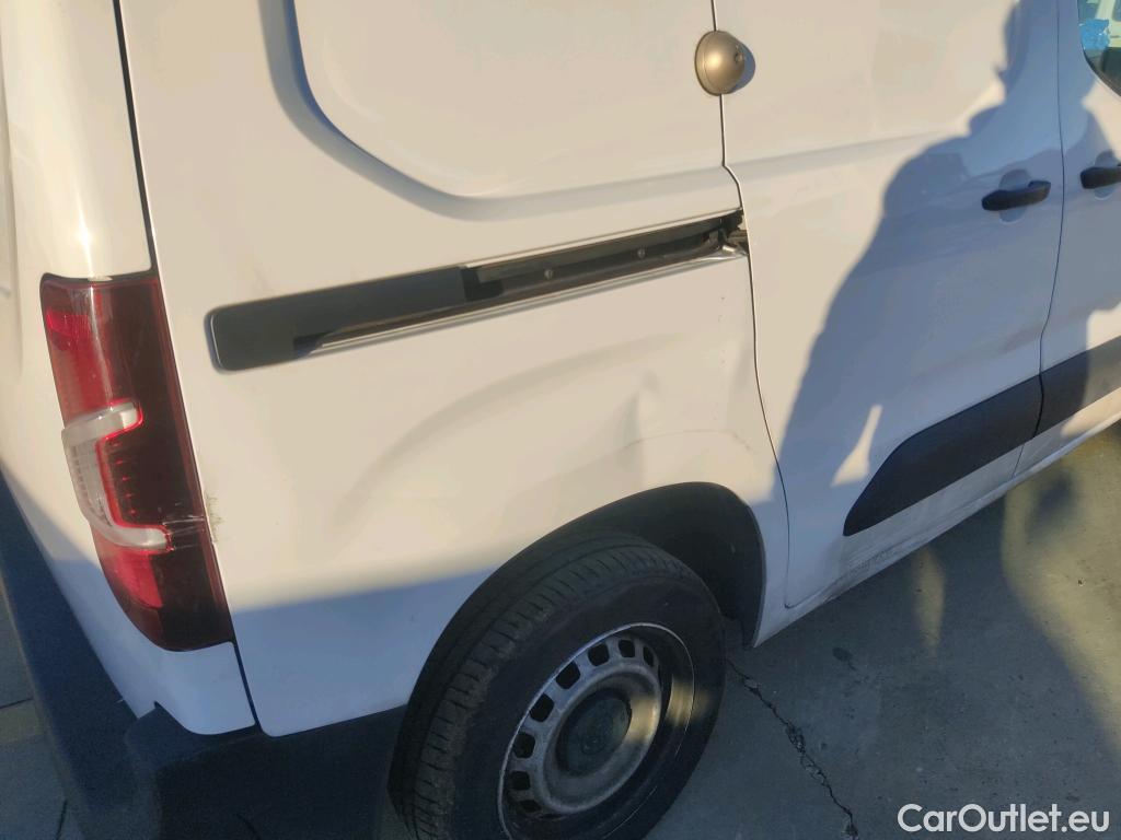  Opel  Combo OPEL  / 2018 / 3P / furgón derivado de turismo 1.5 TD 75kW (100CV) Express L H1 650kg #1