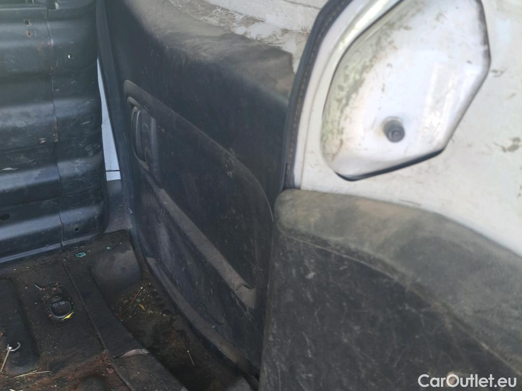  Peugeot  Partner PEUGEOT  / 2015 / 3P / furgón derivado de turismo Furgón Confort L1 BlueHDi 73KW (100CV) #74