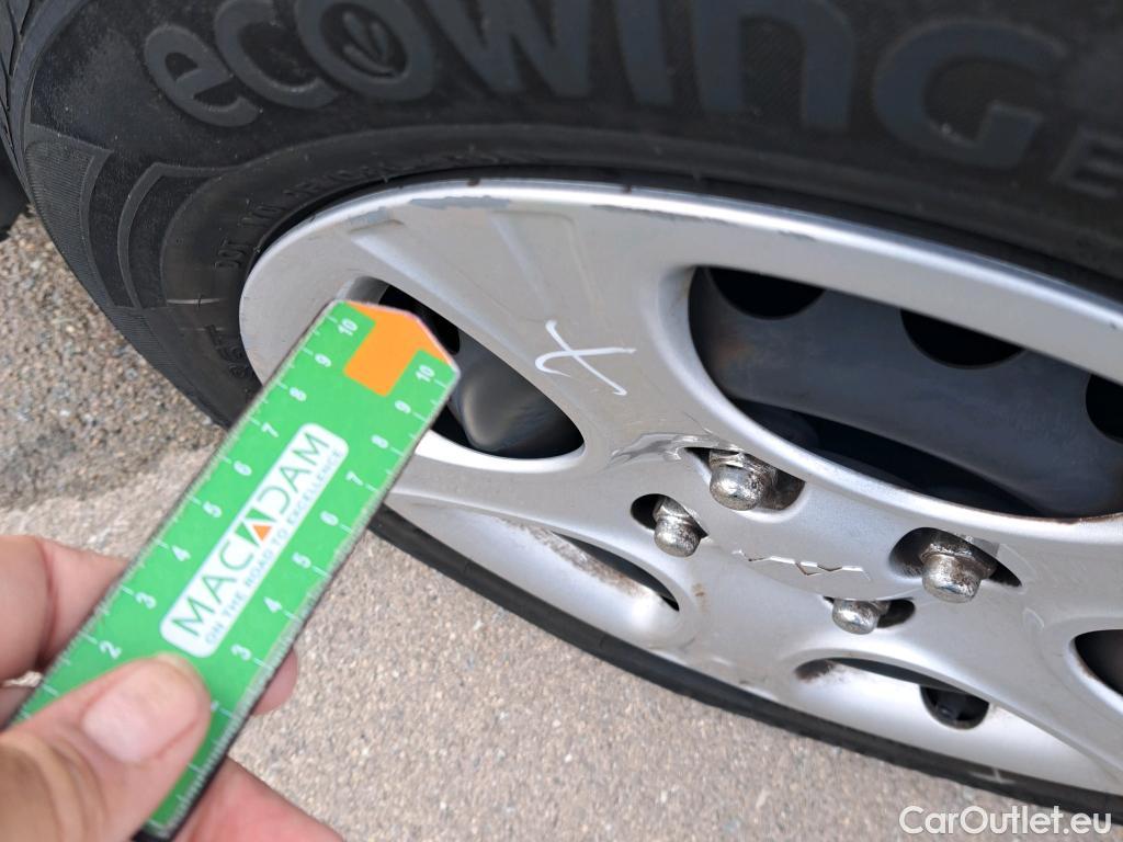  KIA  Picanto KIA  / 2020 / 5P / berlina con portón 1.0 DPi 49kW (67CV) Concept #29