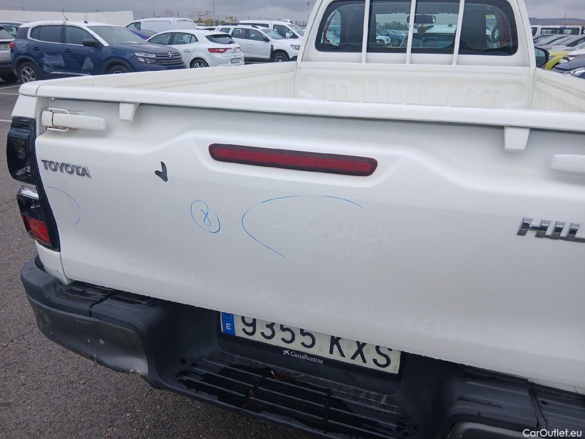  Toyota  Hilux TOYOTA  / 2016 / 2P / pickup 2.4 D-4D Cabina Sencilla GX #35