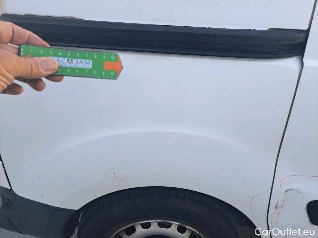  Peugeot  Partner PEUGEOT  / 2015 / 3P / furgón derivado de turismo Furgón Confort L1 BlueHDi 73KW (100CV) #11