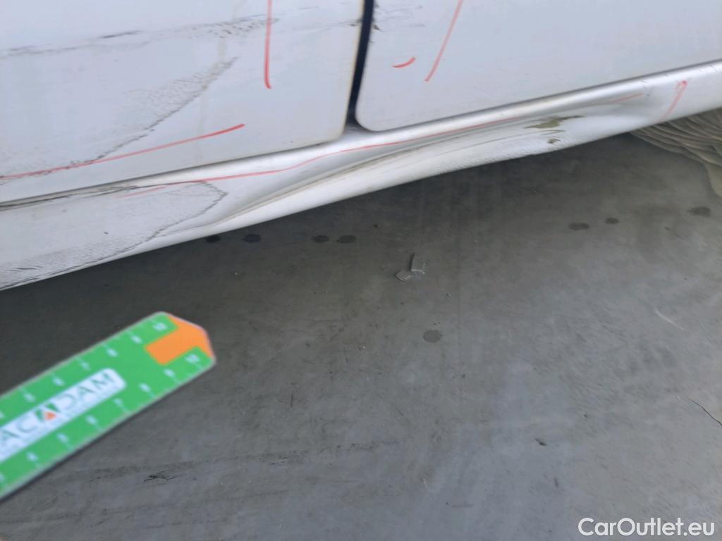  Peugeot  Partner PEUGEOT  / 2015 / 3P / furgón derivado de turismo Furgón Confort L1 BlueHDi 73KW (100CV) #28