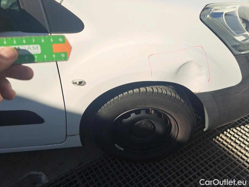  Peugeot  Partner PEUGEOT  / 2015 / 3P / furgón derivado de turismo Furgón Confort L1 BlueHDi 73KW (100CV) #29