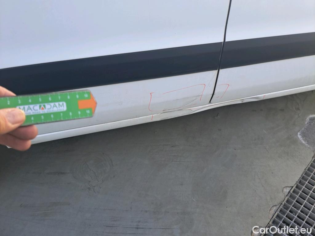  Peugeot  Partner PEUGEOT  / 2015 / 3P / furgón derivado de turismo Furgón Confort L1 BlueHDi 73KW (100CV) #27