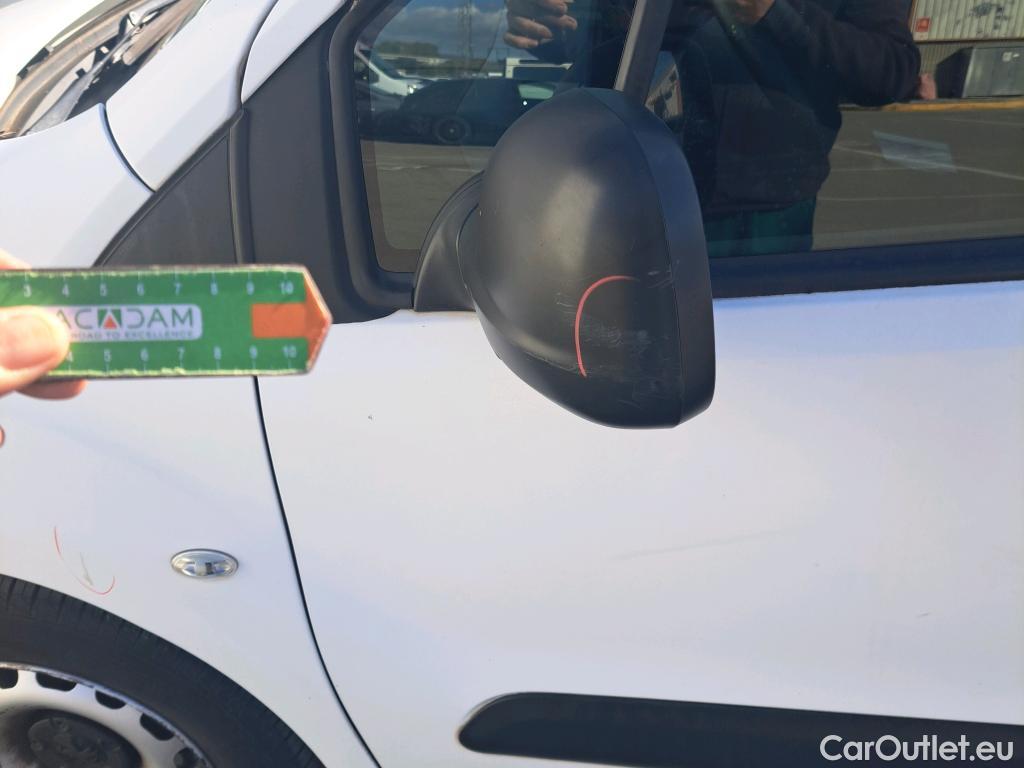  Peugeot  Partner PEUGEOT  / 2015 / 3P / furgón derivado de turismo Furgón Confort L1 BlueHDi 73KW (100CV) #89