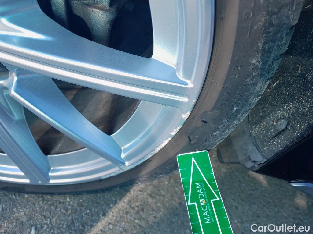  Audi  A3 AUDI  / 2020 / 5P / berlina con portón Sportback S line 40 TFSI e 150kW S tron #8