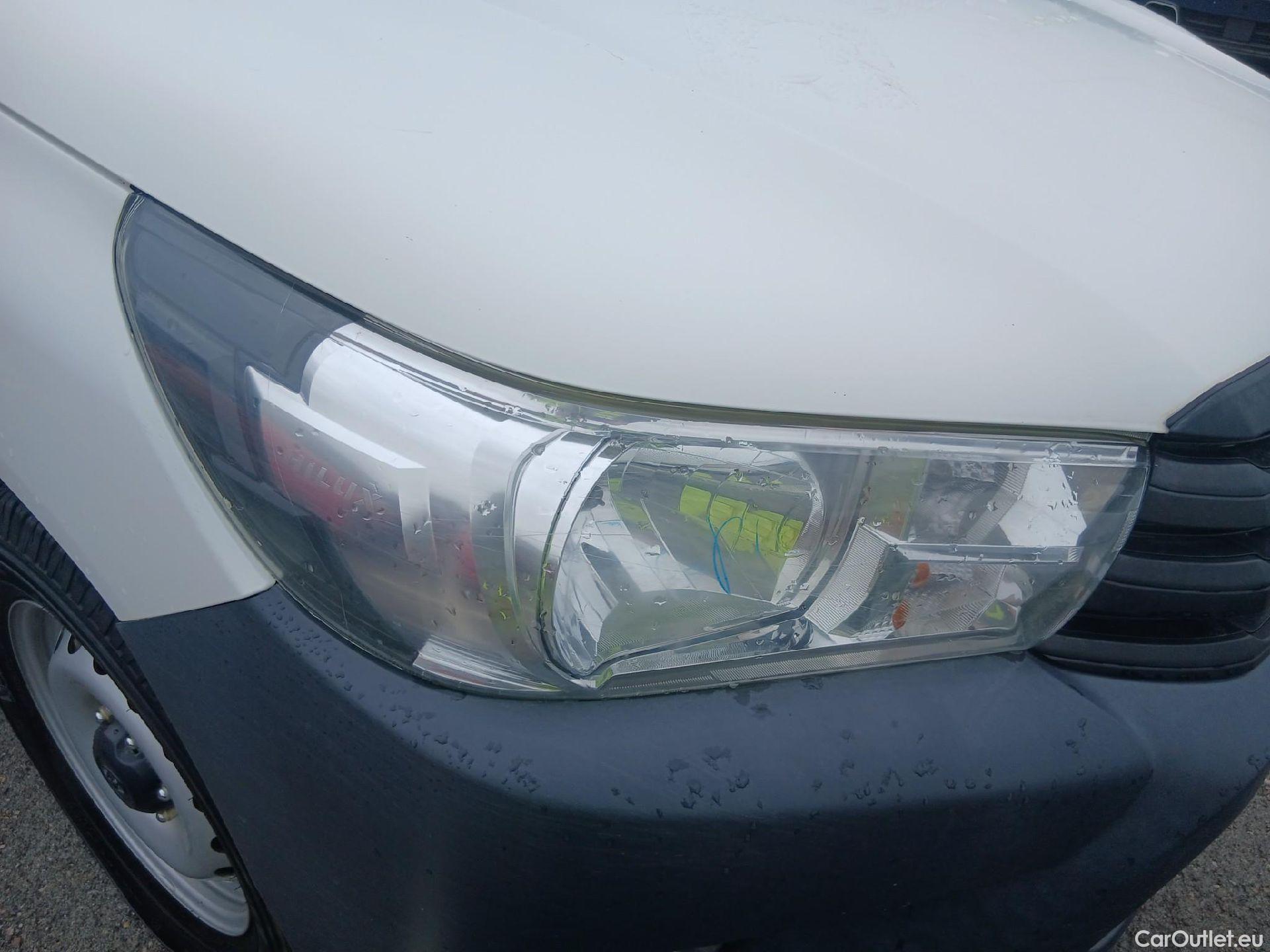  Toyota  Hilux TOYOTA  / 2016 / 2P / pickup 2.4 D-4D Cabina Sencilla GX #11