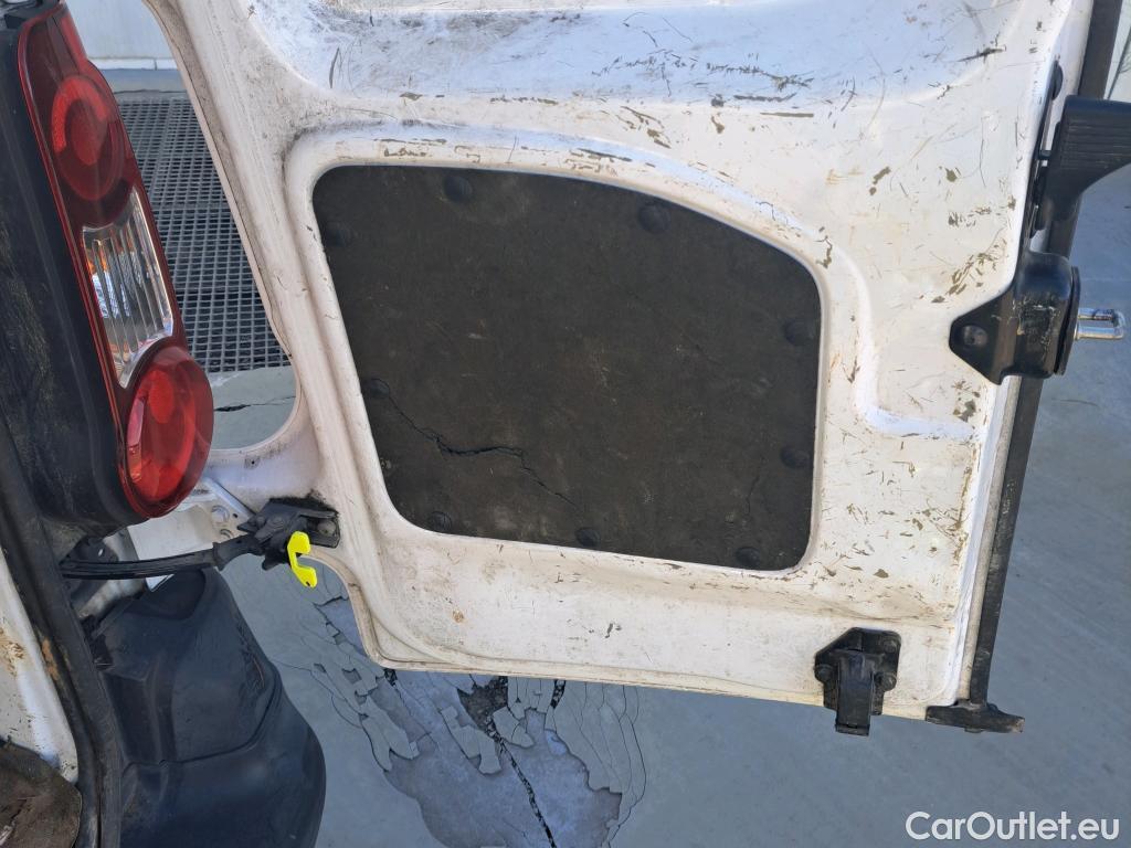  Peugeot  Partner PEUGEOT  / 2015 / 3P / furgón derivado de turismo Furgón Confort L1 BlueHDi 73KW (100CV) #54