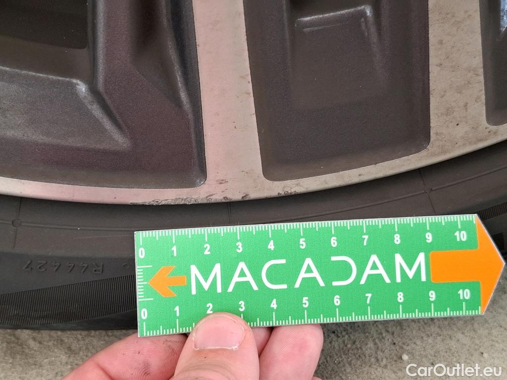  Bmw  Serie 1 BMW Série 1 / 2019 / 5P / Berline 116i DKG7 Business Design #26