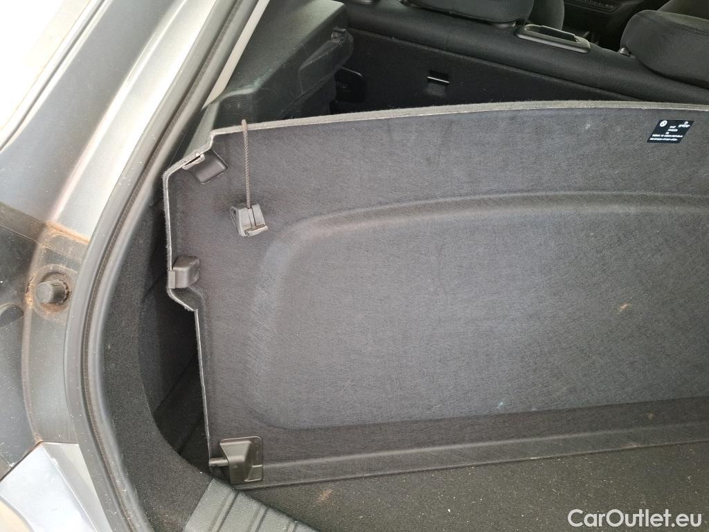  Bmw  Serie 1 BMW Série 1 / 2019 / 5P / Berline 116i DKG7 Business Design #40