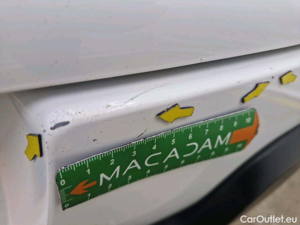  Citroen  C3  Société Feel Nav 1.2 PureTech 80CV BVM5 E6d #19