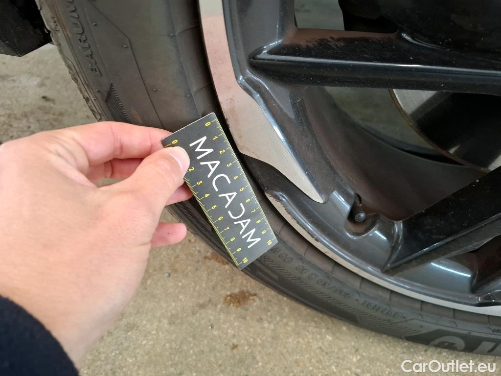  DS  DS7 DS DS 7 Crossback / 2017 / 5P / SUV E-TENSE 225 PERFORMANCE Line + #28