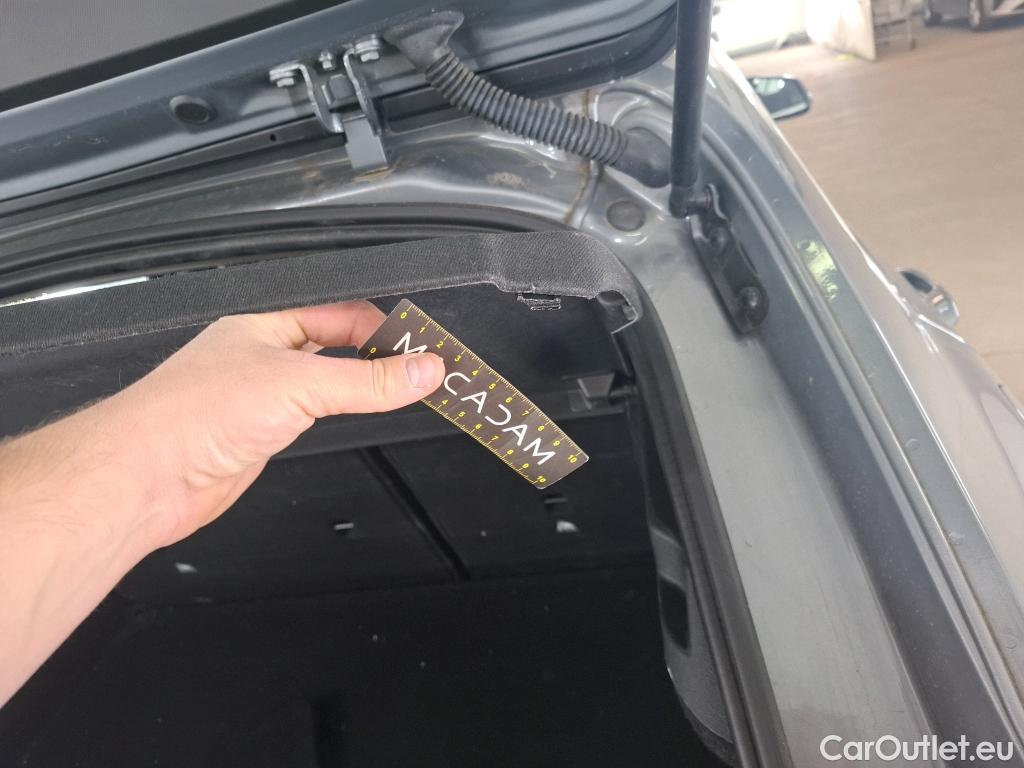  Bmw  Serie 1 BMW Série 1 / 2019 / 5P / Berline 116i DKG7 Business Design #24