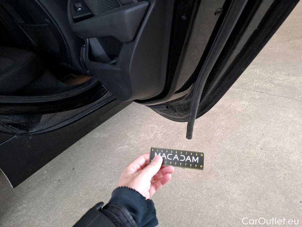  Bmw  Serie 1 Série 1 Berline 118 i Edition Sport 1.5 135CV BVA7 E6d #22