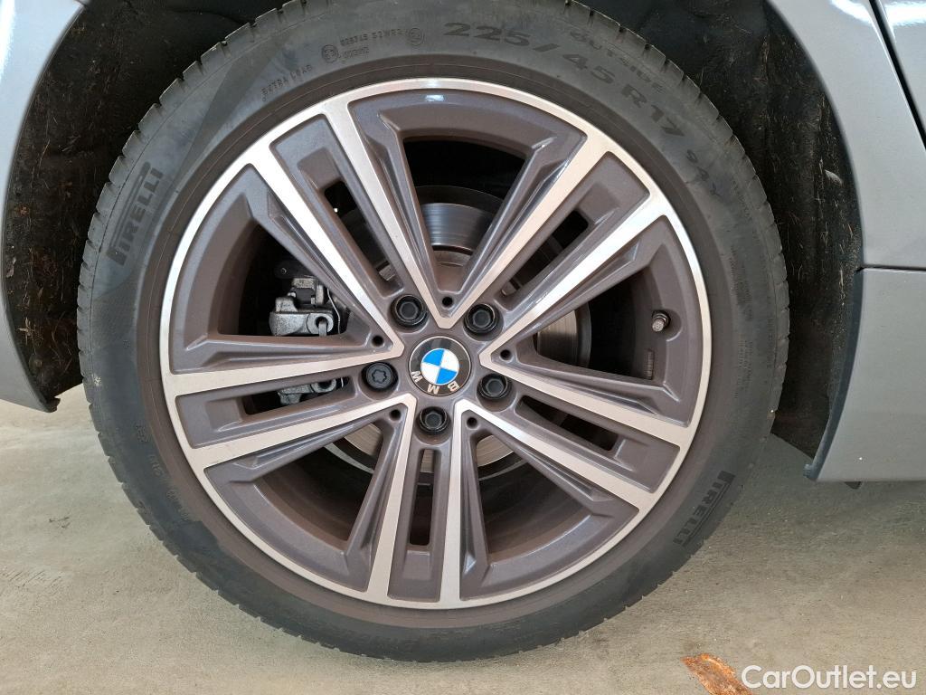  Bmw  Serie 1 BMW Série 1 / 2019 / 5P / Berline 116i DKG7 Business Design #45