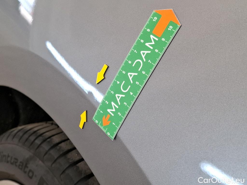  Bmw  Serie 1 BMW Série 1 / 2019 / 5P / Berline 116i DKG7 Business Design #50