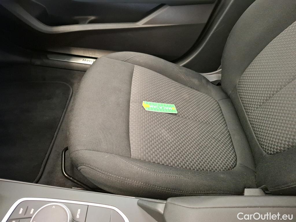  Bmw  Serie 1 BMW Série 1 / 2019 / 5P / Berline 116i DKG7 Business Design #38