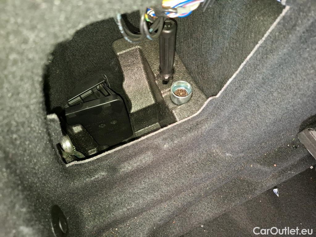  Bmw  Serie 1 BMW Série 1 / 2019 / 5P / Berline 116i DKG7 Business Design #29