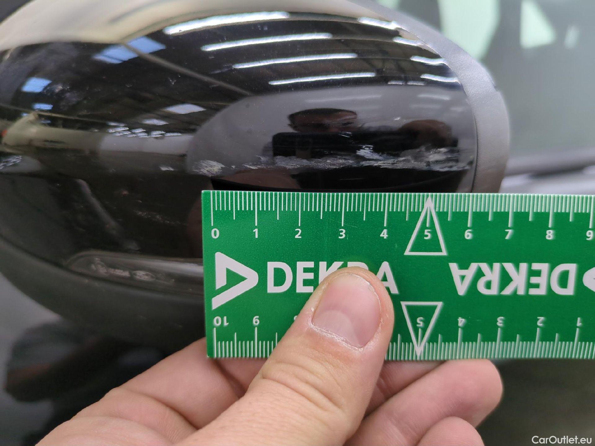  Ford  Kuga FORD  / 2019 / 5P / SUV 2.5 190 hybrid Flexifuel Pshift Titanium #4