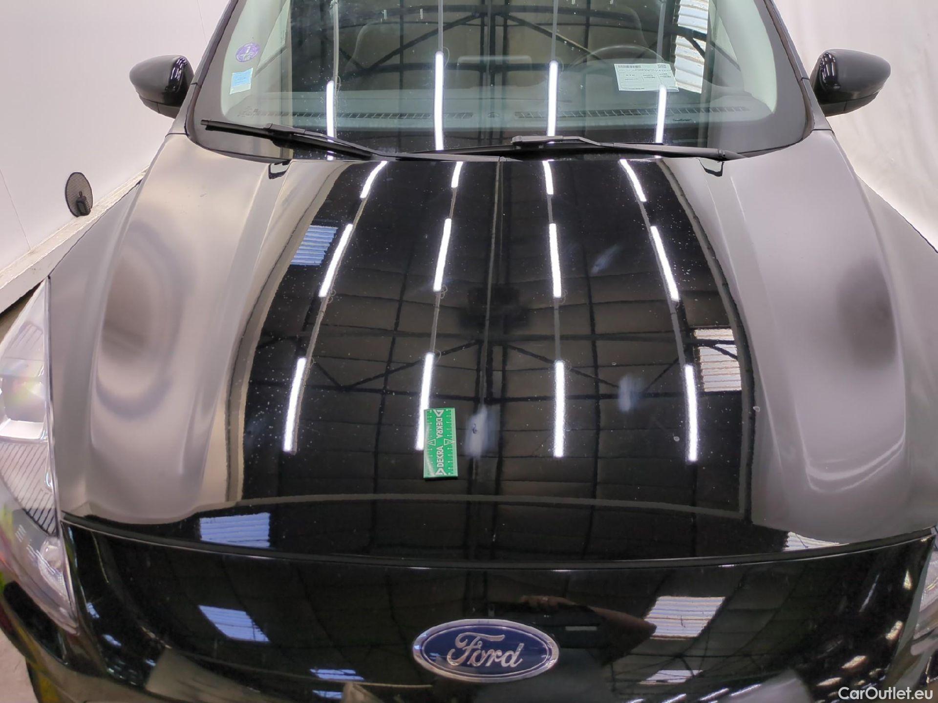  Ford  Kuga FORD  / 2019 / 5P / SUV 2.5 190 hybrid Flexifuel Pshift Titanium #37