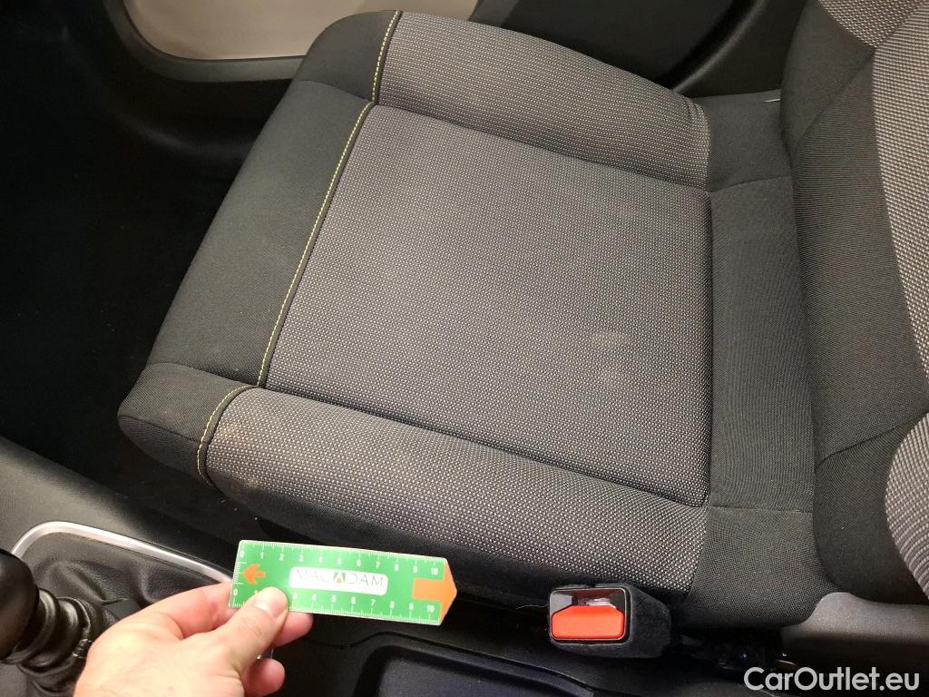  Citroen  C3 CITROEN  5p Berline PureTech 110 S&S BVM6 Shine Business #45