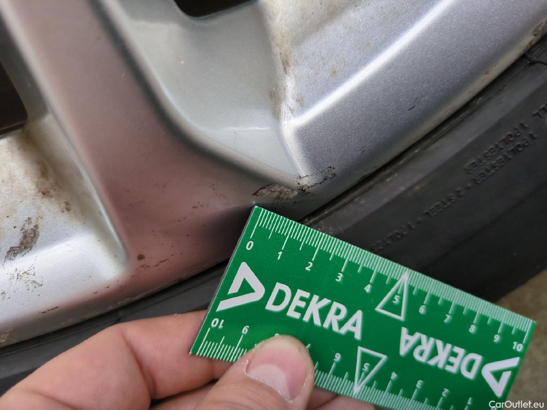  Ford  Kuga FORD  / 2019 / 5P / SUV 2.5 190 hybrid Flexifuel Pshift Titanium #15