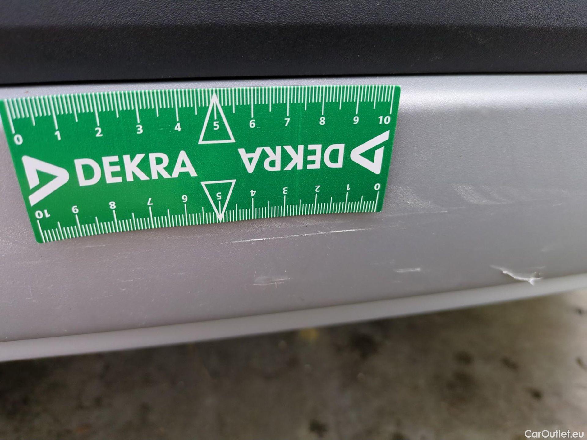  Ford  Kuga FORD  / 2019 / 5P / SUV 2.5 190 hybrid Flexifuel Pshift Titanium #46