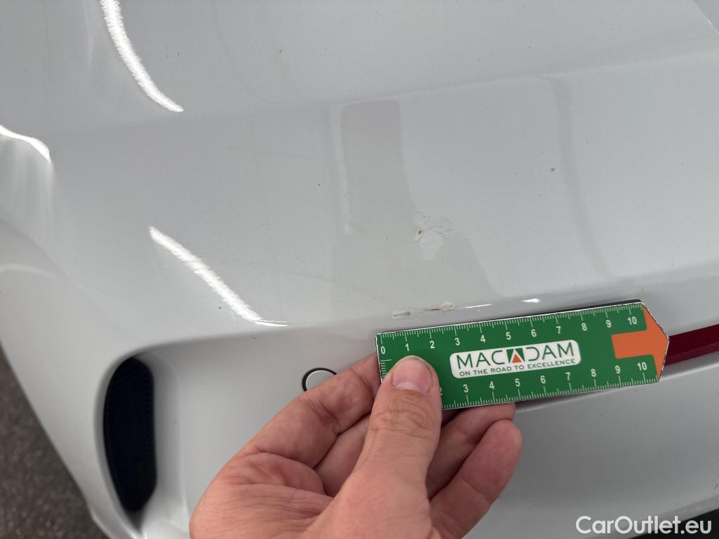  Mercedes  A-Klasse MERCEDES-BENZ Classe A Compact / 2018 / 5P / Berline A 200 d AMG Line 8G-DCT #6