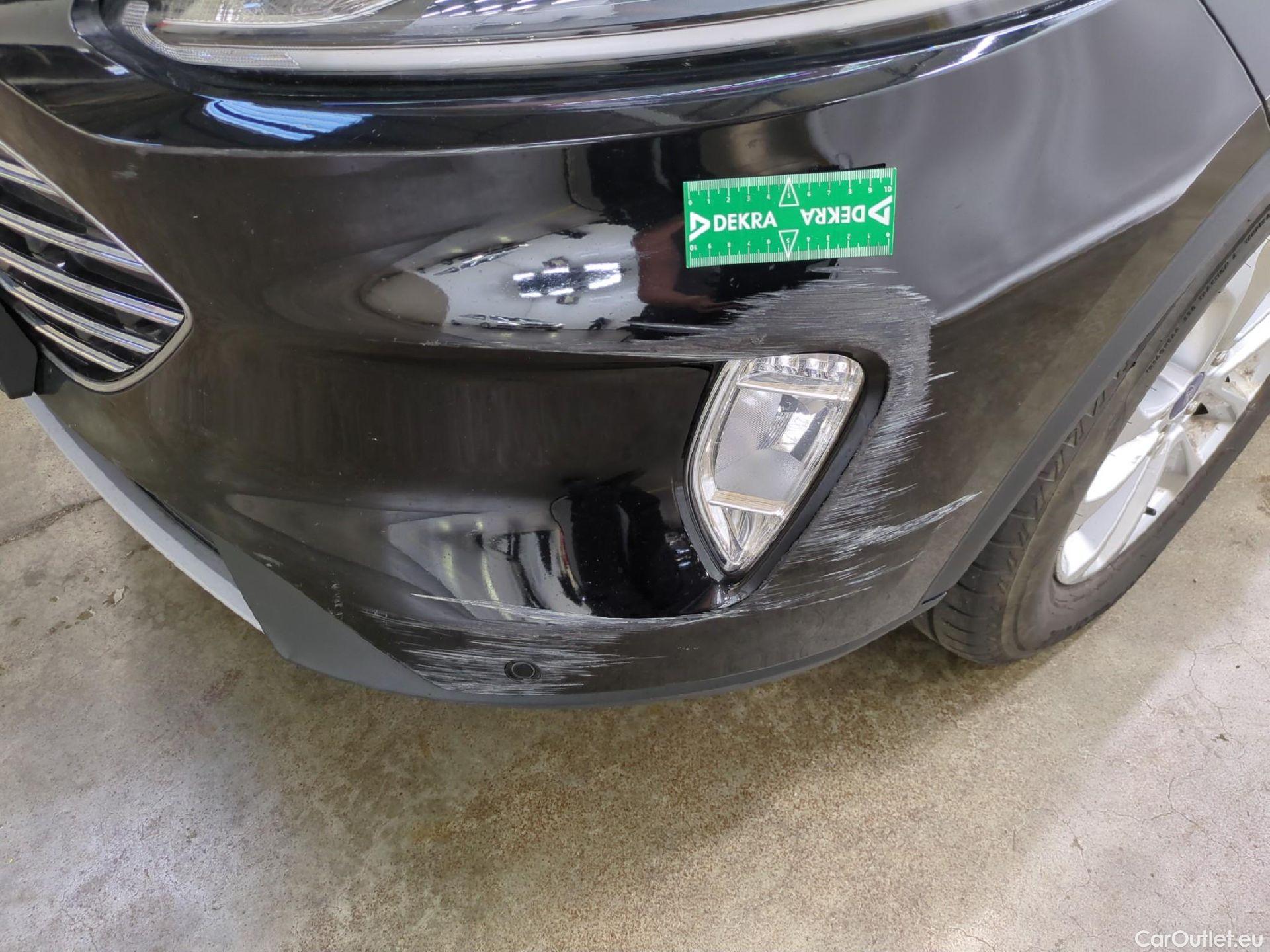  Ford  Kuga FORD  / 2019 / 5P / SUV 2.5 190 hybrid Flexifuel Pshift Titanium #25